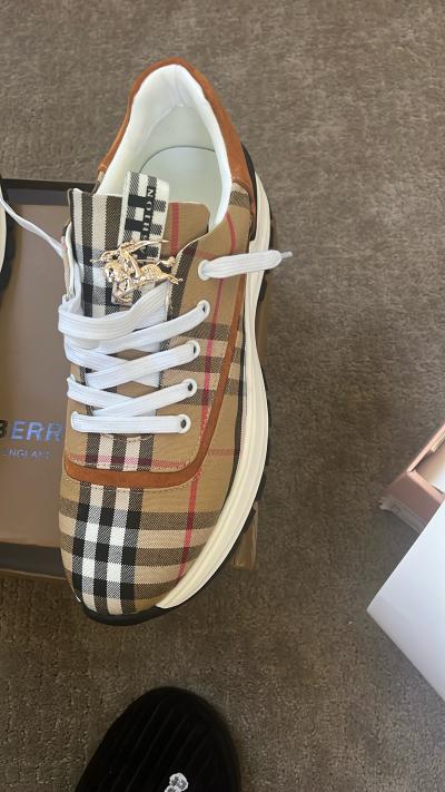 Size 9 mens Vintage Burberry checkered canvas trainer