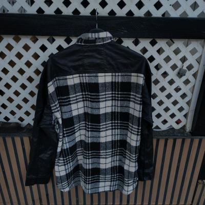 men heavy winter sweater and jackets In great shape have bee - Thumbnail 2