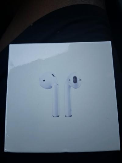 airpods generation 1 - Thumbnail 2