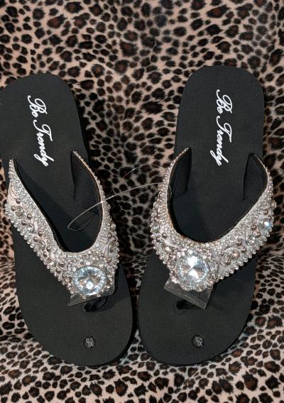rhinestone flipflops size xl