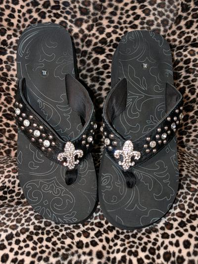 rhinestone flipflops with fleur de lis