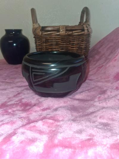 Vintage Santa Clara Pueblo Blackware Pottery Bowl  HandCarve - Thumbnail 3