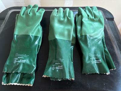 Neoprene coated elbow gloves