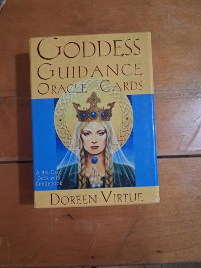 Tarot Cards with Guidence from the Goddesses - Thumbnail 3