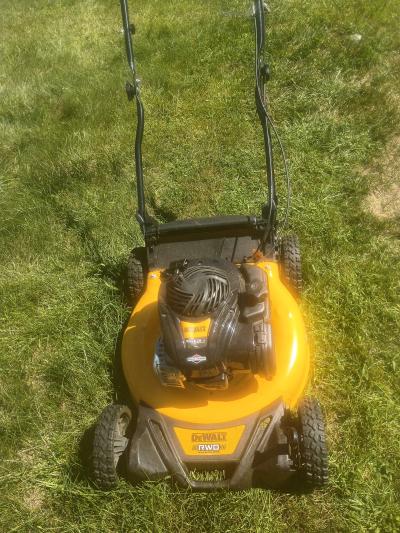 dewalt lawn mower