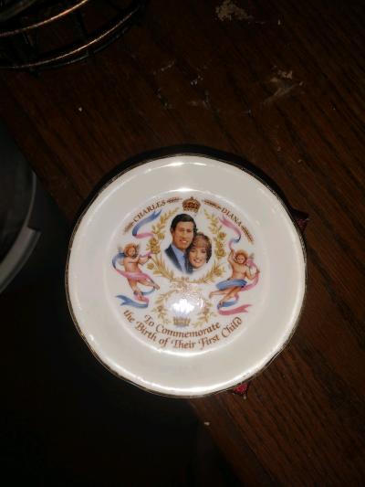 22kt gold plates Princess Diana Commemorate plate