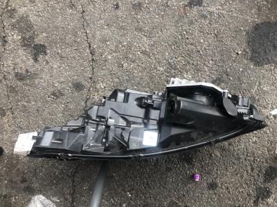 Tesla Y Tesla S headlights like new condition - Thumbnail 6