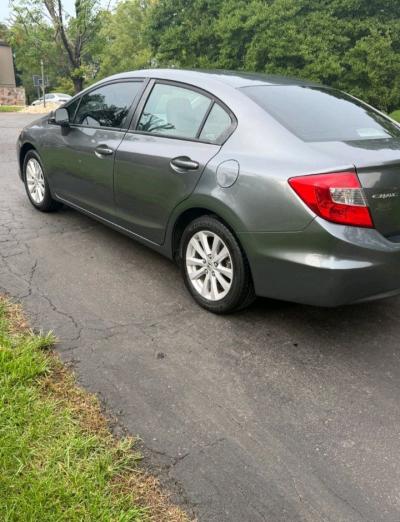 2012 Honda civic - Thumbnail 4