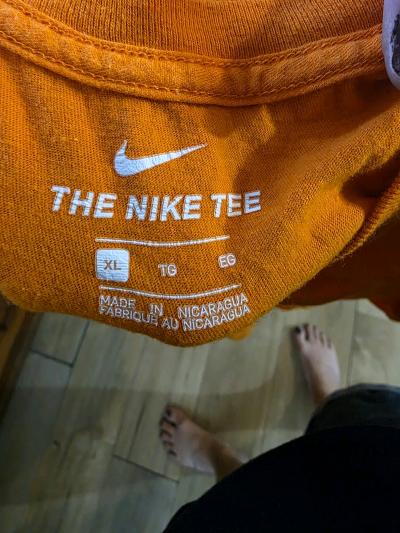 Nike The Nike Tee Orange Logo TShirt  Size XL - Thumbnail 3