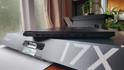 RTX 4090 GAMING LAPTOP 17 INCH - Thumbnail 6