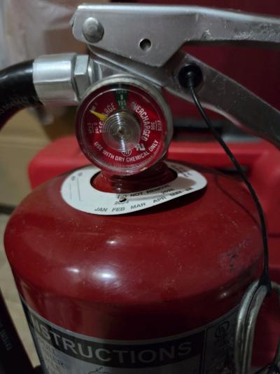 10 Pounds Fire Extinguisher - Thumbnail 2