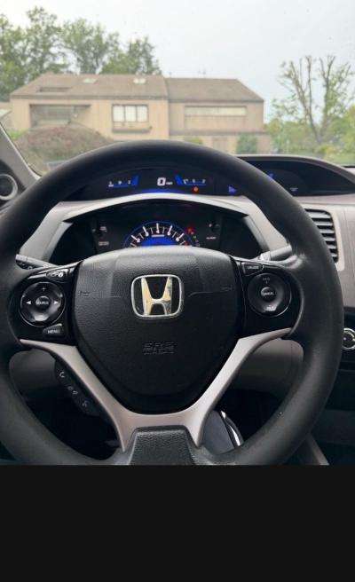 2012 Honda civic - Thumbnail 6