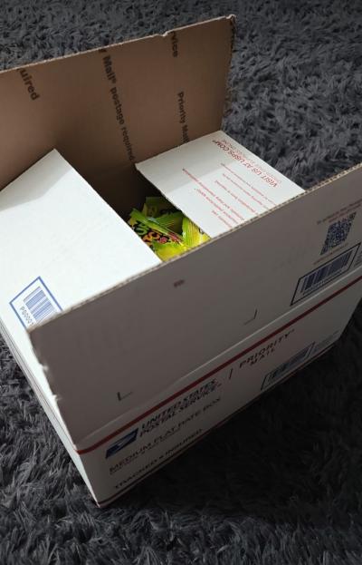 Sour Patch Kids box Original - Thumbnail 2