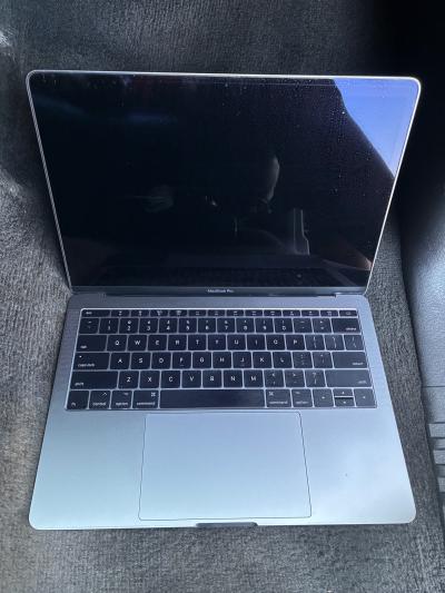 Apple MacBook M1 laptop for parts - Thumbnail 2