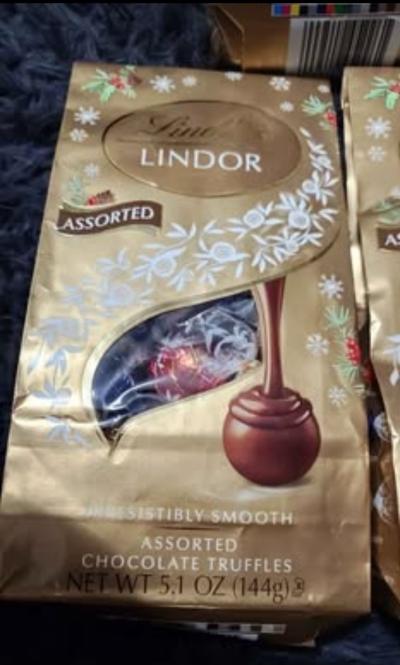 5x Lindts Lindor Assorted Chocolate Truffles - Thumbnail 2