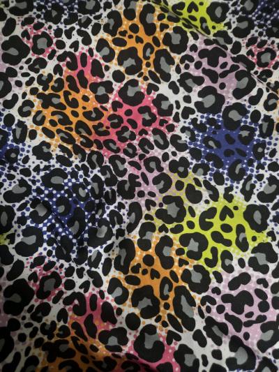 Womens Scrub top sz 2x great condition - Thumbnail 3