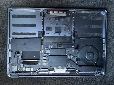 Apple MacBook M1 laptop for parts - Thumbnail 4