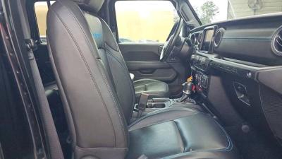 2023 Jeep Wrangler Unlimited Rubicon 4xe - Thumbnail 2