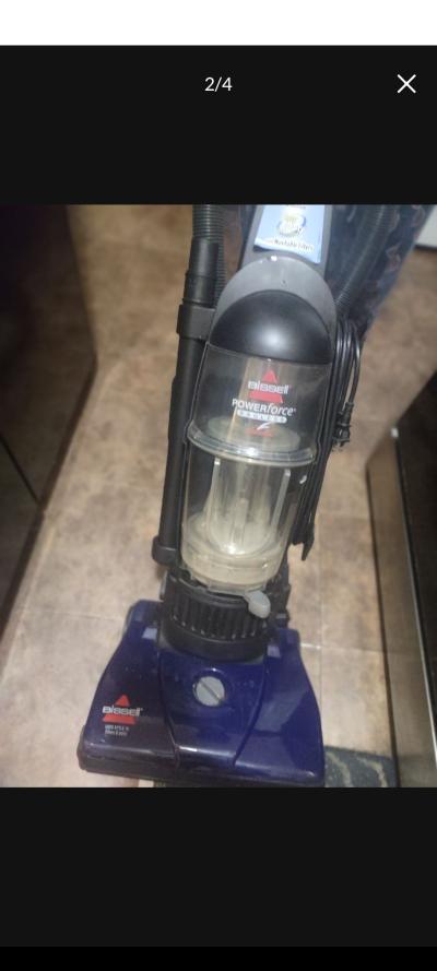 Bissell Powerforce Bagless Vacuum Cleaner - Thumbnail 3