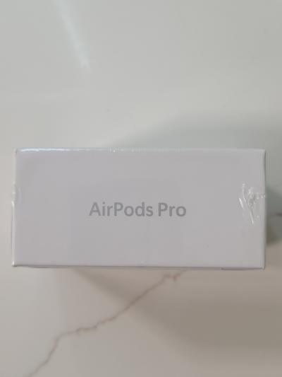 AirPods Pro 3 - Brand New Sealed - Thumbnail 4