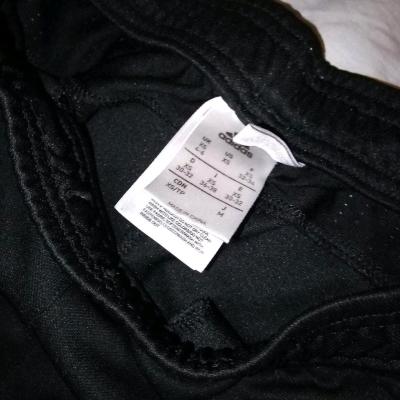 Adidas joggers never been worn - Thumbnail 2