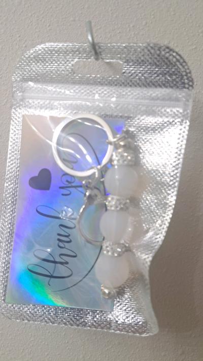 Handmade Opaque White Beaded keychain - Thumbnail 2