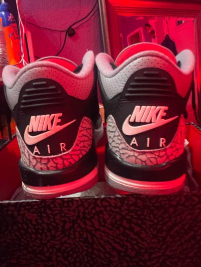 Jordan 3 cement 5y used great condition - Thumbnail 2