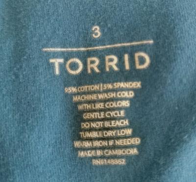 Torrid Size 3 Skull Print Cropped Leggings - Thumbnail 5