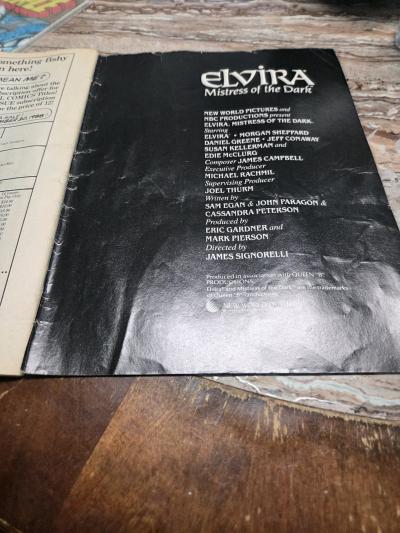 Elvira Mistress of The Dark 1988 - Thumbnail 6