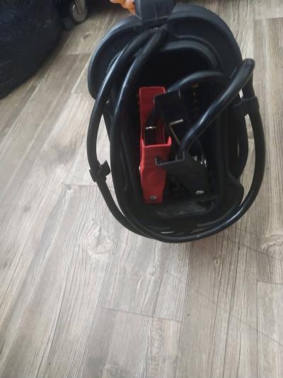 battery charger and compressor - Thumbnail 2