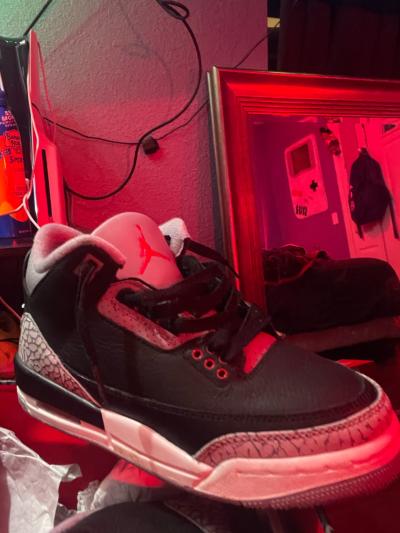 Jordan 3 cement 5y used great condition - Thumbnail 4