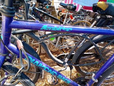 Vintage Diamondback Hybrid Bike - Thumbnail 8