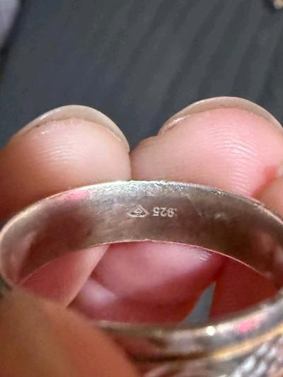 size 9 mens engagement ring