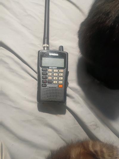 police scanner hand held UNIDEN SCANNER MODEL NUMBER BC125AT - Thumbnail 4