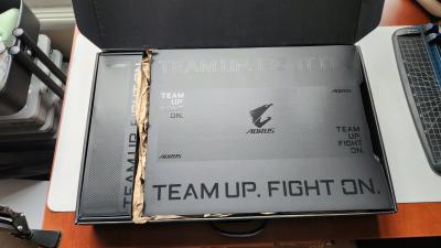 RTX 4090 GAMING LAPTOP 17 INCH - Thumbnail 9