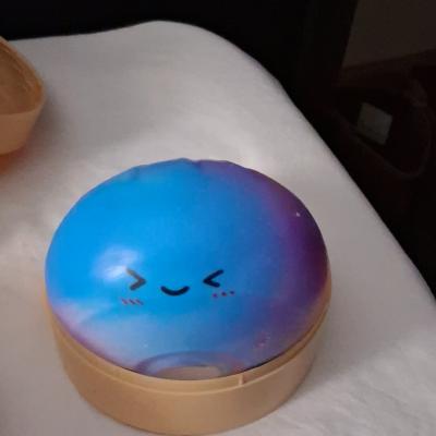 Set of 3 Kawaii Rainbow Squishy Buns - Thumbnail 3