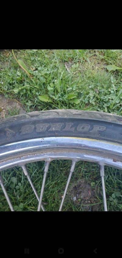 Dunlop 40 spoke harley tire - Thumbnail 3