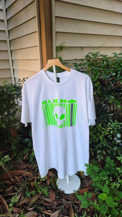 Alien Graphic Tshirt