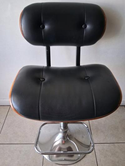 BEAUTIFFUL CHAIRS - Thumbnail 3