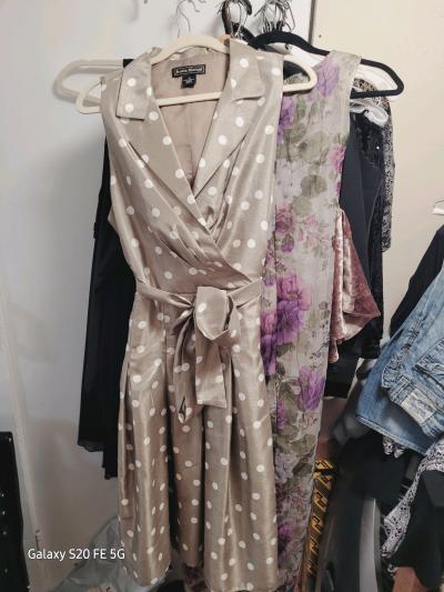 Grey dress polka dot print with a flare