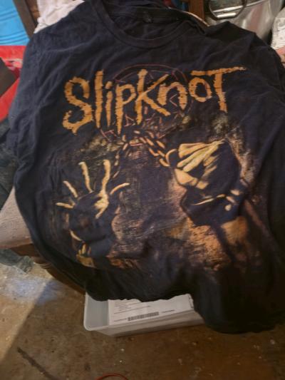 12 band Tshirts XL
