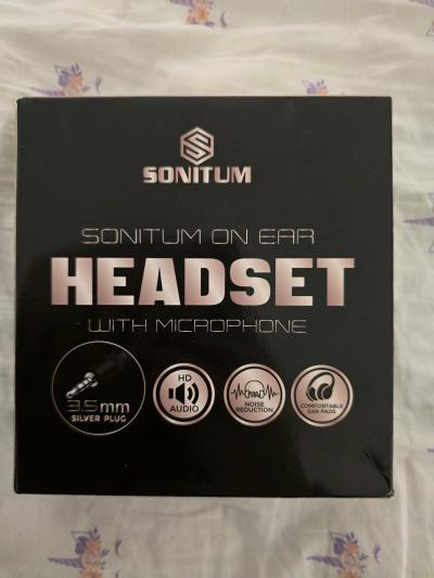 unisex headset great for outdoors too