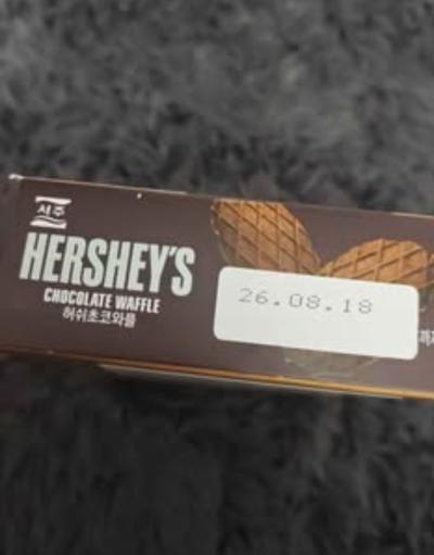 HERSHEYS Chocolate Waffle 2 packs Korean import - Thumbnail 3