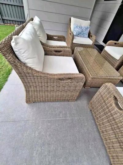6Piece Outdoor Wicker Patio Furniture Set with Coffee Table