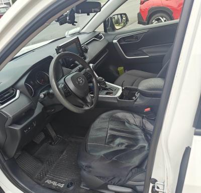 2019 Toyota Rav4 - Thumbnail 5
