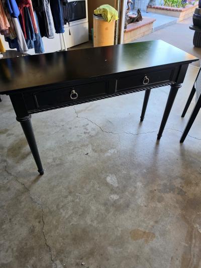 2 end Tables and a