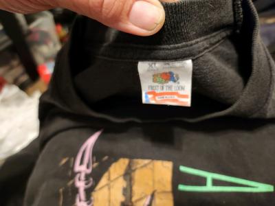 aliens comis dark horse promo tshirt