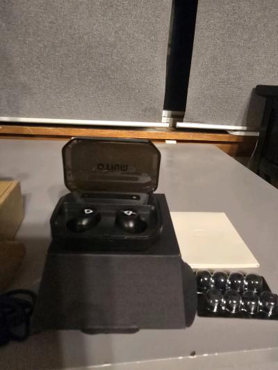 Brand New USB Cooling Fan 120mm  TWS Wireless Earbuds Bundle - Thumbnail 3