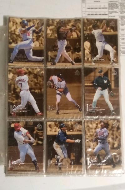 Baseball cards - Thumbnail 8