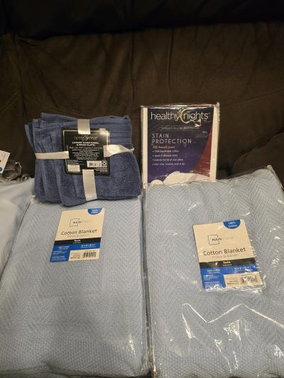 Luxury Towels and Cotton Blankets Set